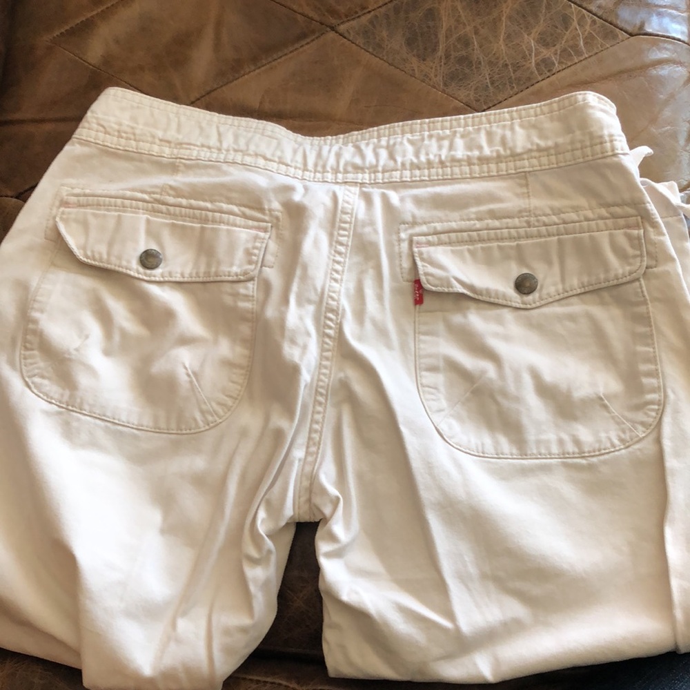 Levi’s capri pants
